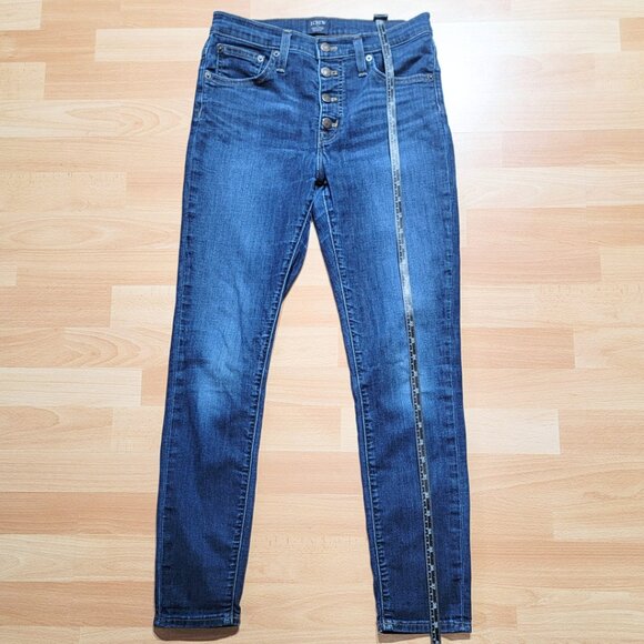 J. Crew High-Rise Skinny Jean in Signature Stretch | Size: 26" - Picture 3 of 17